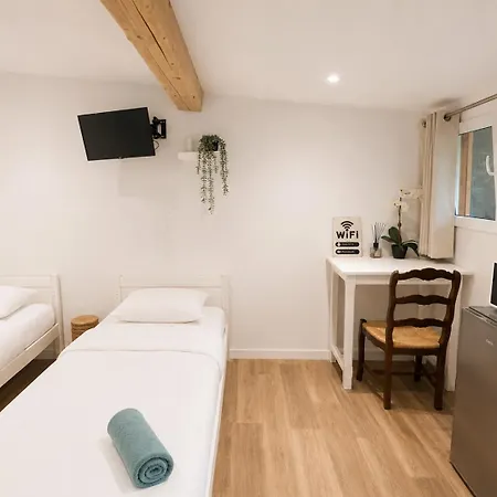 Appartement Au Calme, Free Parking *
